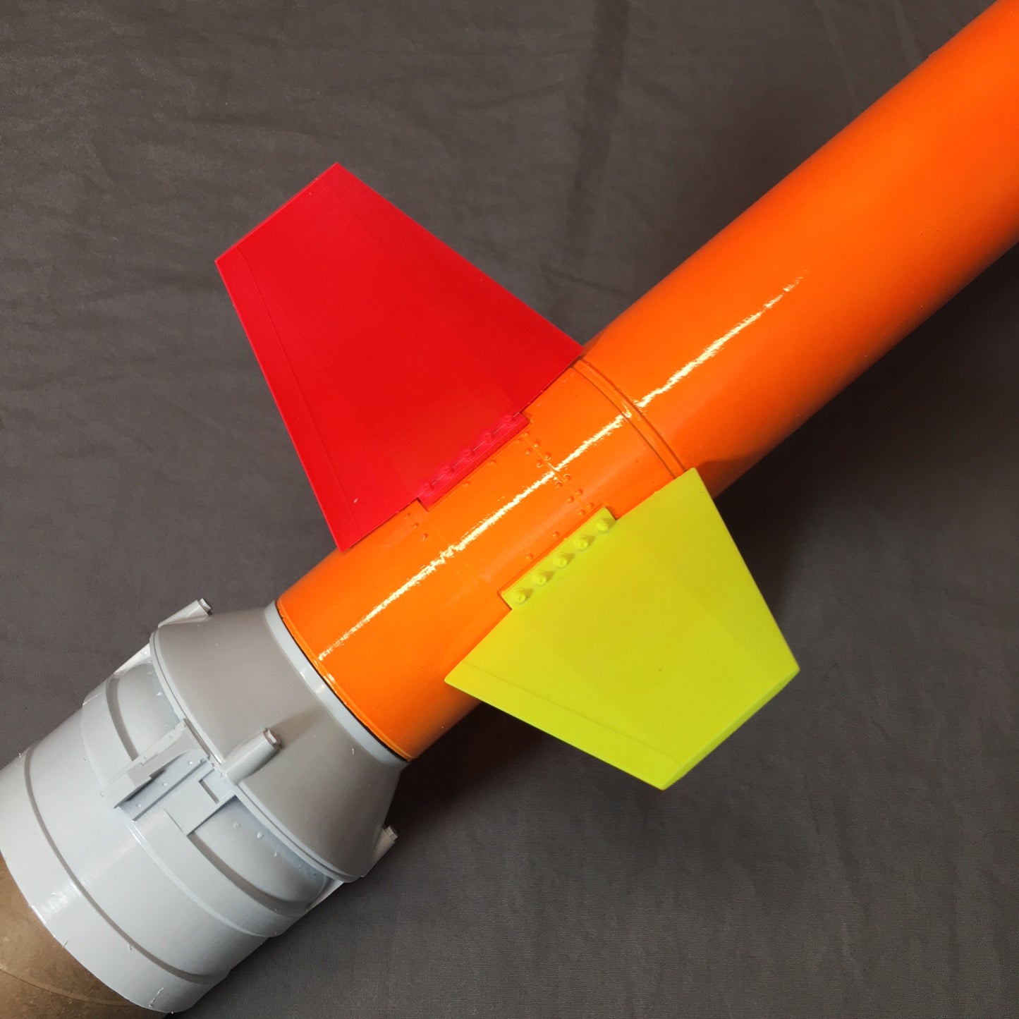 Argo D4 Javelin 1:8.66 Super Scale Model