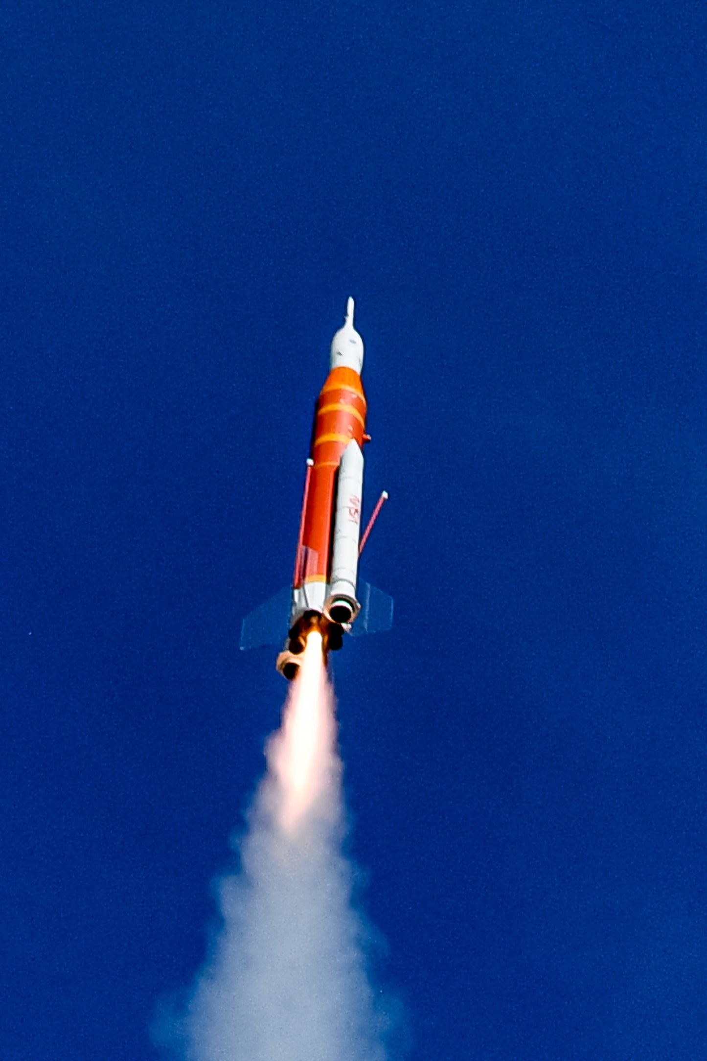 Artemis SLS (Space Launch System) 1/125 Scale Model